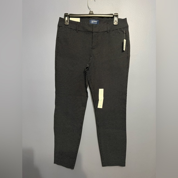 Old Navy Pants - Old Navy Pixie Pants